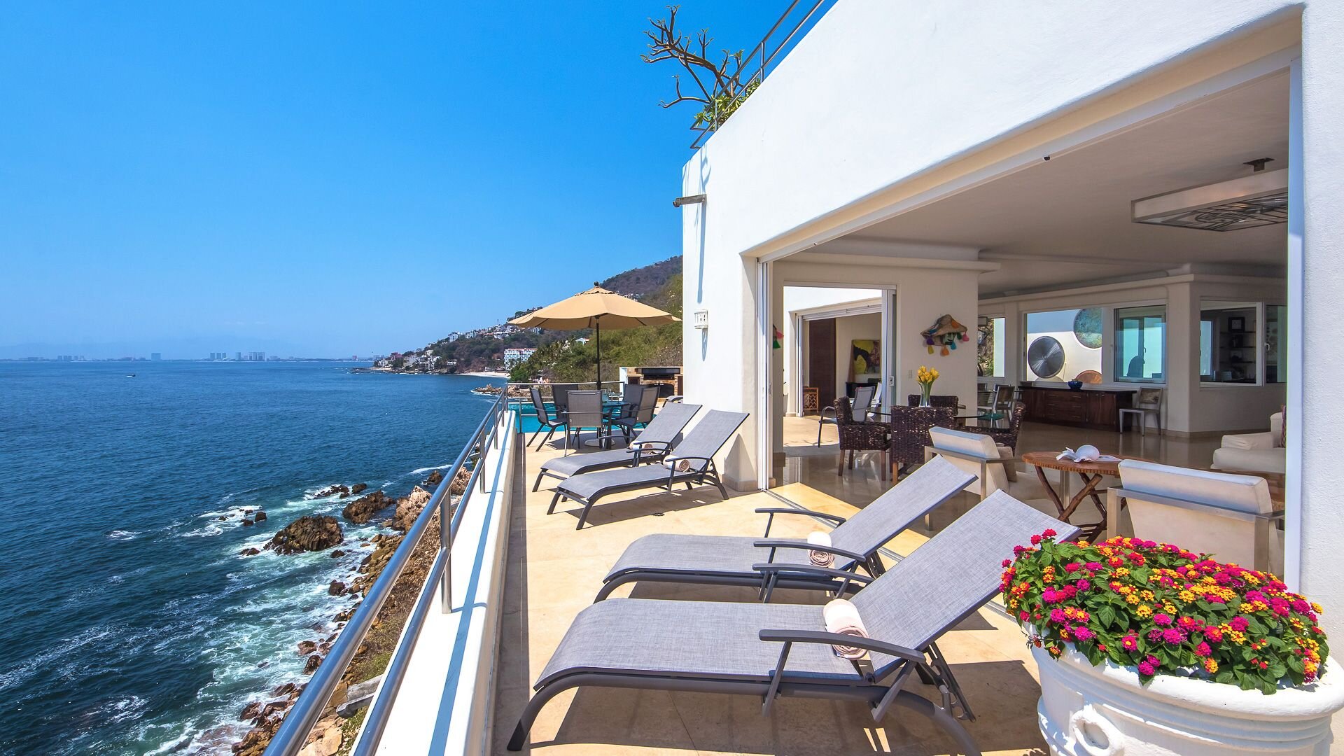Villa Balboa; Relaxation and ultimate Ocean Views