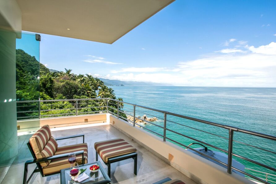 Villa Bahía; Indulge in Oceanfront Luxury in Puerto Vallarta