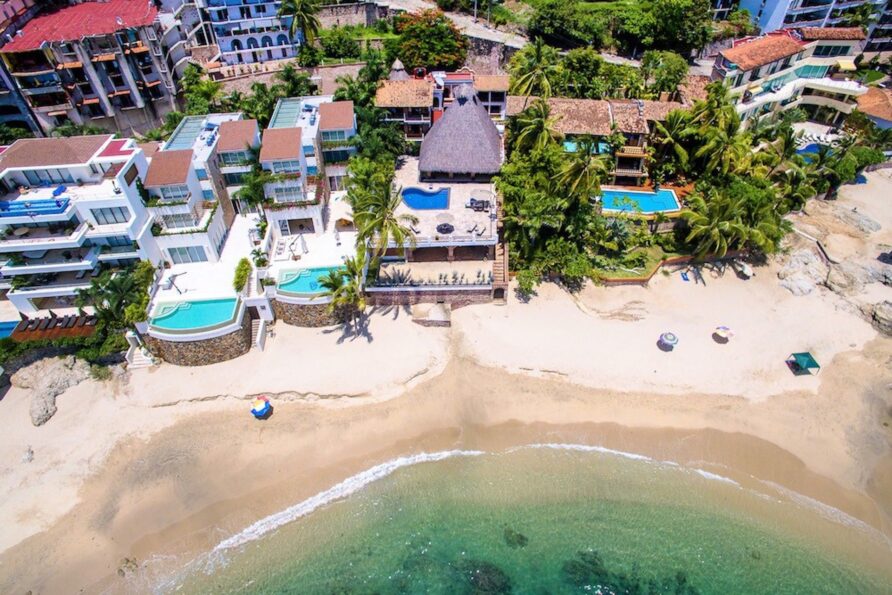 Villa Verde; Ultimate Beachfront Getaway