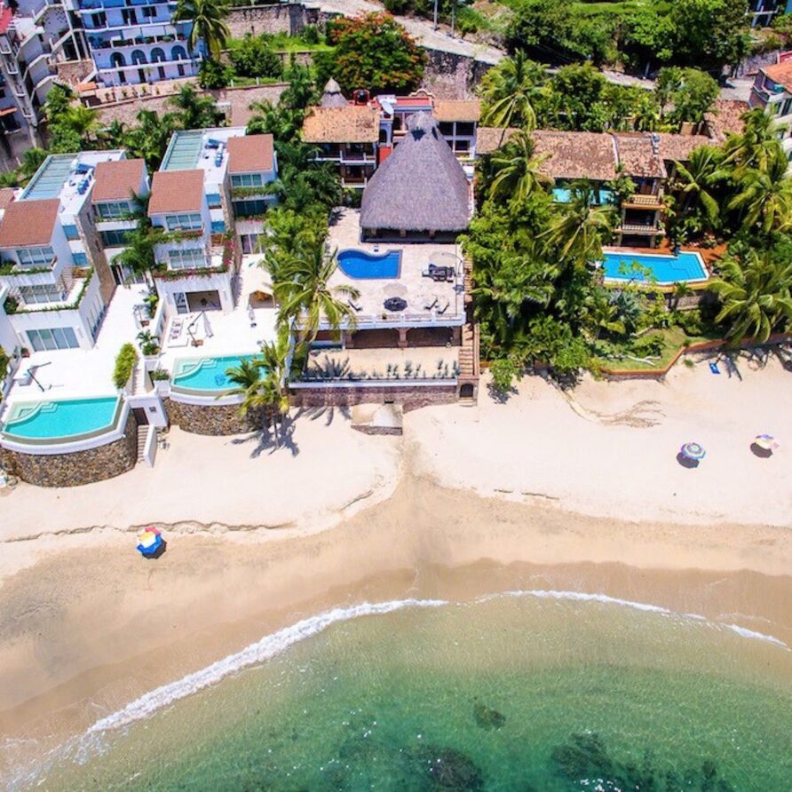 Villa Verde; Ultimate Beachfront Getaway