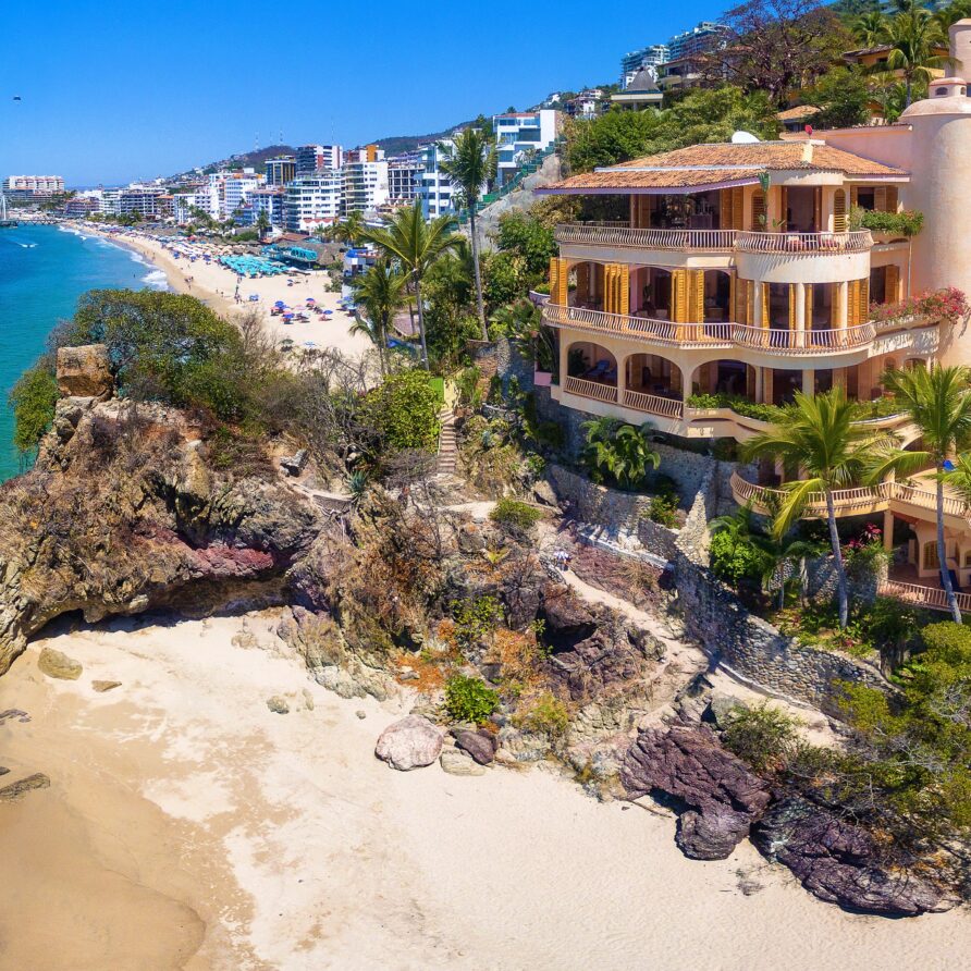 Villa Estrella Mar: The Jewel of Puerto Vallarta’s Beachfront