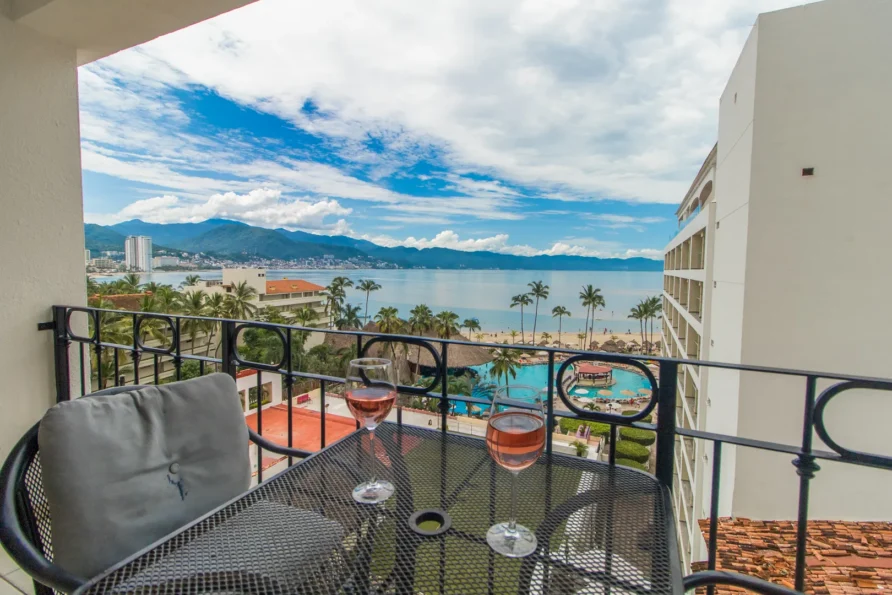 Beautiful Condo with Spectacular Views in Puerto Vallarta