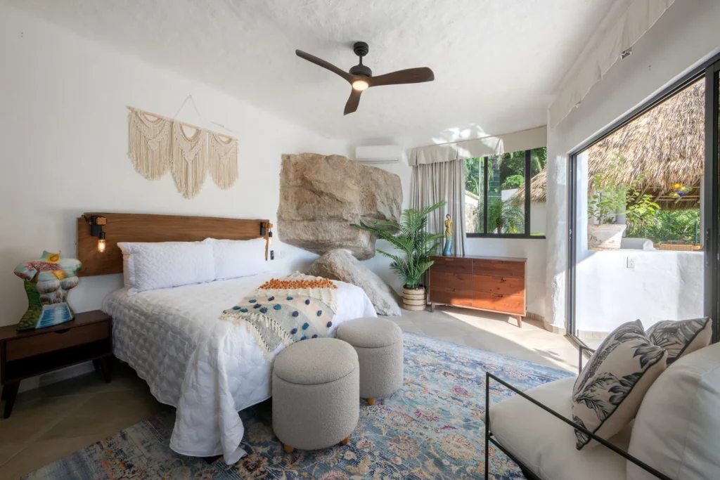 King Size - Pool Terrace